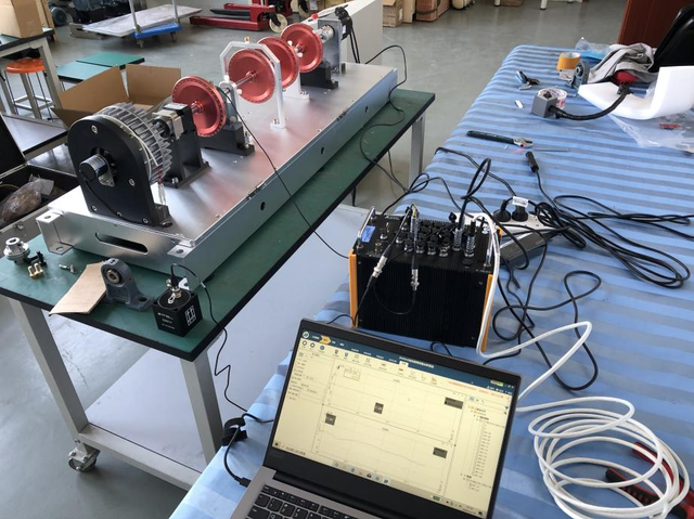 Banco de experimentos de simulación de falla mecánica